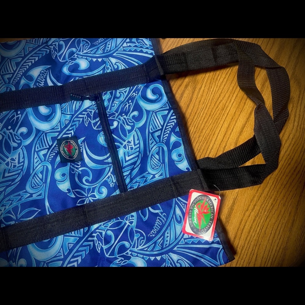 HAWAII ZIPPERED TOTE BAG